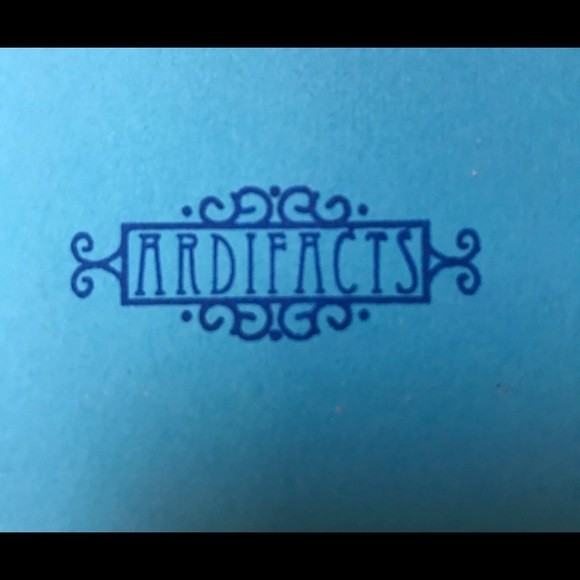 Meet your Posher, Ardis - Picture 3 of 3